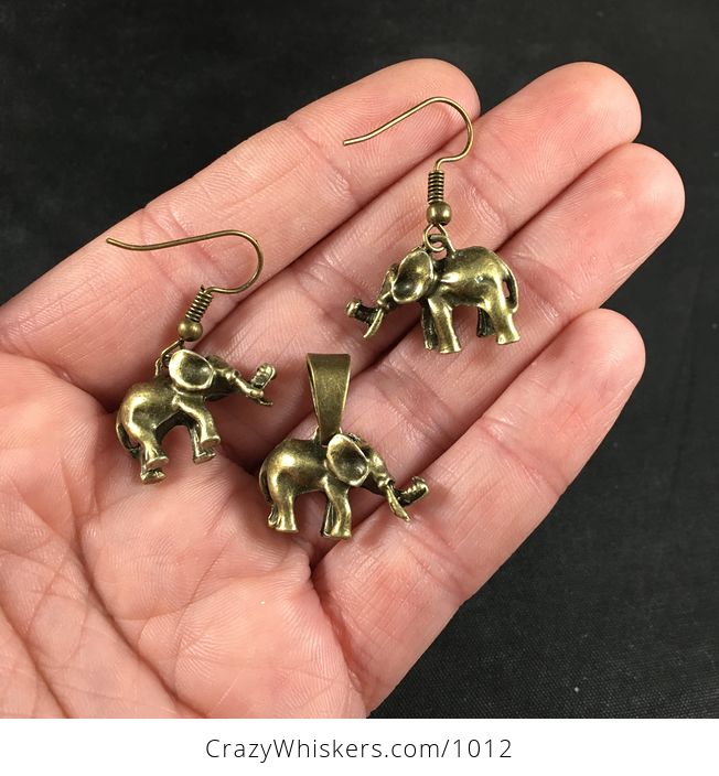 Cute 3d Vintage Bronze Toned Elephant Pendant Necklace and Earrings Jewelry Set - #H4gbAI5uZ50-1