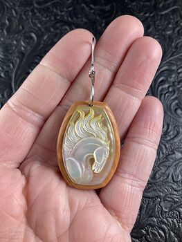 Horse Mother of Pearl Carved Shell Jewelry Pendant #8Y86jlsAANE