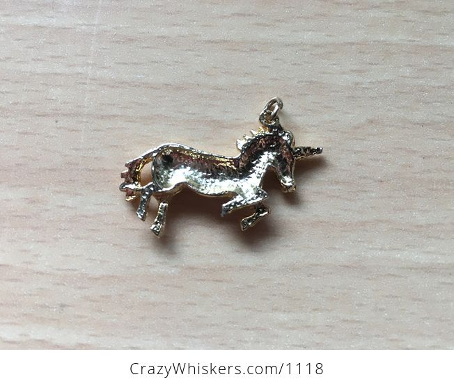 Vintage Gold Tone Rearing Unicorn Pendant Shipping Included in Price - #XtpB70dVih4-3