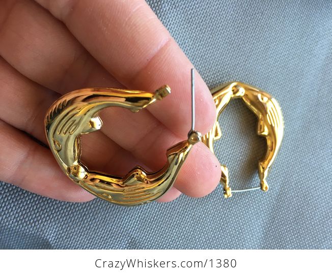 Vintage Gold Toned Circular Hollow Whale Earrings - #PIgF9xRUzOg-3