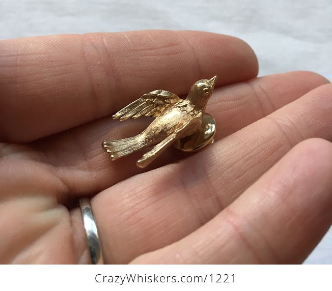 Vintage Gold Toned Textured 3d Flying Bird Brooch Pin - #9axAjXaE2YI-2