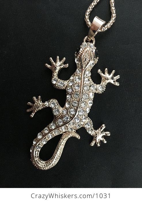 White Rhinestone and Gold Tone Gecko Lizard Pendant - #mhZooNOVZwc-3