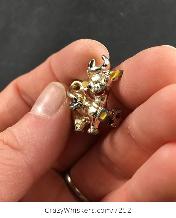 Adorable Vintage Little Cow with a Bell Brooch in Gold Tone with Painted Accents - #6T3enQDXif8-2