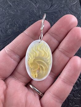 Animal Jewelry Pendant Horse Carved in Mother of Pearl Shell #4TZPKTnKqtc