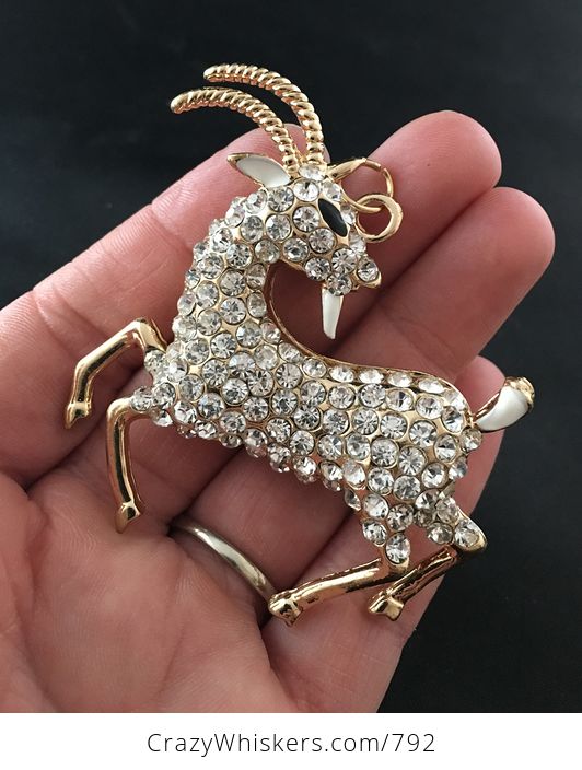 Beautiful Running Horned Billy Goat and Crystal Rhinestone Pendant on Gold Tone - #ywFp0710E1g-1