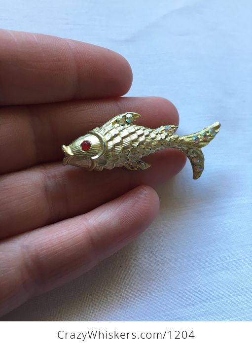 Beautiful Textured Gold Toned Fish Brooch Pin with Red Eye and Sparkly Stones - #j05ibDqISDw-2