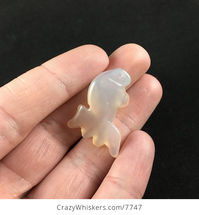 Carved Agate Goldfish Jewelry Pendant - #mLahvPE28Q4-3