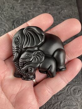 Carved Black Obsidian Mamma and Baby Elephant Stone Jewelry Pendant Bead #xj7FPkhvRj8