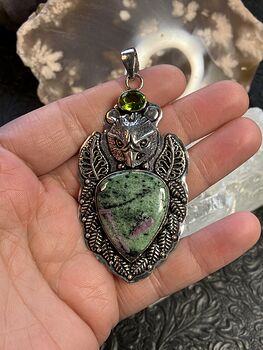 Eagle Peridot and Ruby Zoisite Crystal Stone Jewelry Pendant #PtnGR8Ooqto