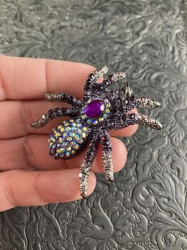 Elegant Colorful Rhinestone and Metal Tarantula Spider Pendant Halloween Jewelry Necklace #NI4DOU8pRxc
