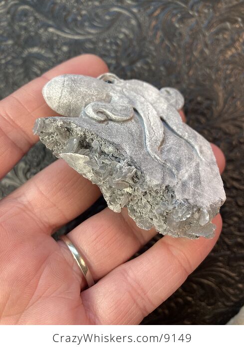 Hand Carved Dual Sided Gray Quartz Crystal Stone Octopus Figurine - #8efMFLZHkmw-3