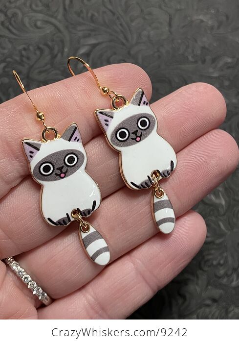 Happy Siamese Cat Dangly Tail Earrings - #Se41NYRfJNo-2