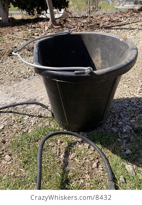 Heated Flat Back Rubber Bucket for Farm - #KGTF75faS6E-3
