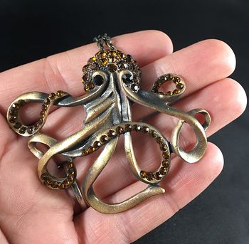Large Octopus Pendant with Rhinestones in Alloy in Vintage Brass Tone #NxXmBcqEfOw