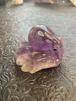 Octopus Carved in Polished Amethyst Crystal #qdfZZOFihxI