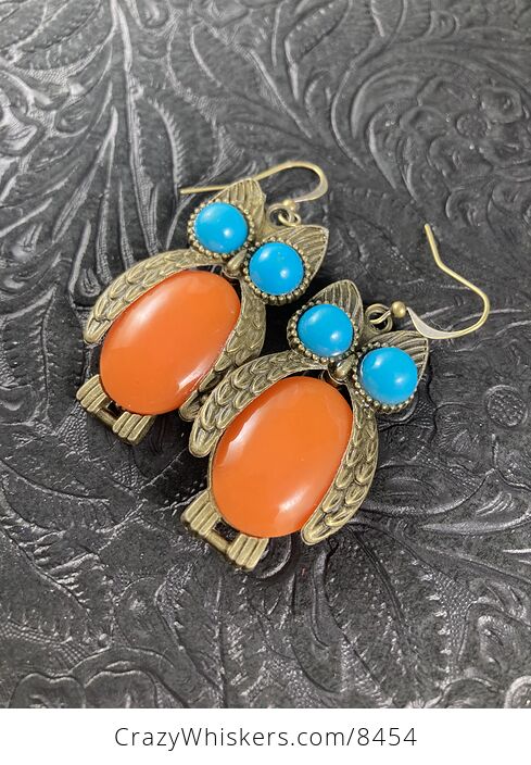 Owl Earrings with Blue Eyes and Orange Bodies on Vintage Brass Tone - #RnbbhWxDex8-3