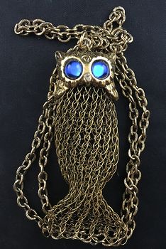Really Unique Vintage Gold Tone Metal Mesh Formed Owl Pendant with Blue Cat Eye Stone Eyes #iJ8RsEzDG3E