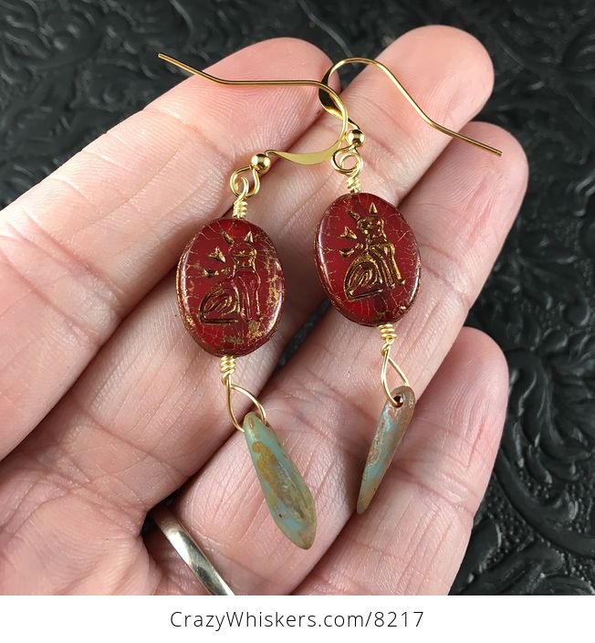 Red and Gold Glass Kitty Cat and Dagger Earrings - #RHWVuBxkaLU-1
