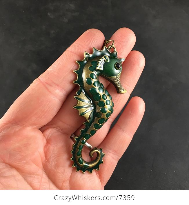 Seahorse Jewelry Necklace Pendant in Green and Gold - #sV7sVTrZDYY-3