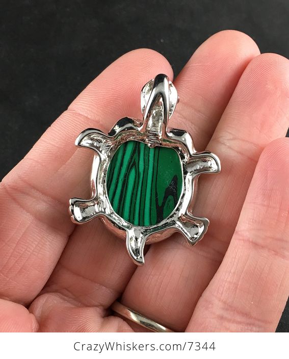 Synthetic Green Malachite Stone and Silver Tone Turtle Tortoise Pendant Necklace - #H58p96Qb9Ss-3