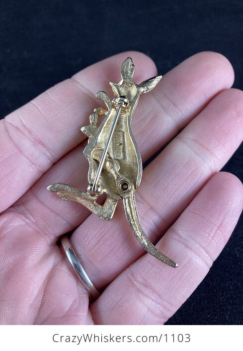Vintage Gold Toned Avon Kangaroo and Moving Baby Joey with Ruby Red Gem Eyes Brooch Pin - #p1HytBjDE3g-3