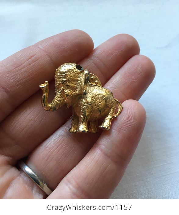 Vintage Gold Toned Elephant Pin - #cf4RuGExLEg-1