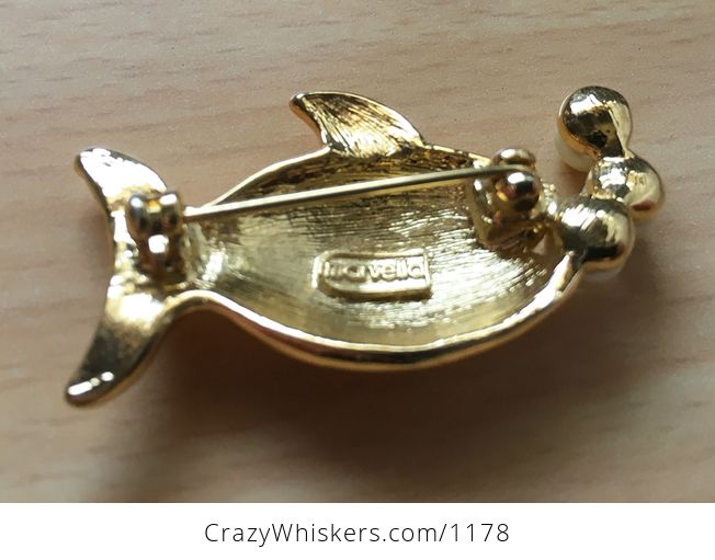 Vintage Marvella Gold Tone Fish Brooch Pin with Pearl Bubbles - #CSqCNdZJ2vc-3