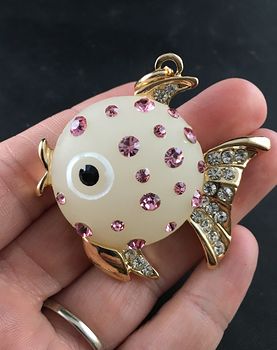 White Fish Pendant with Pink and White Rhinestones on Gold Tone #XcahP4PXKg0